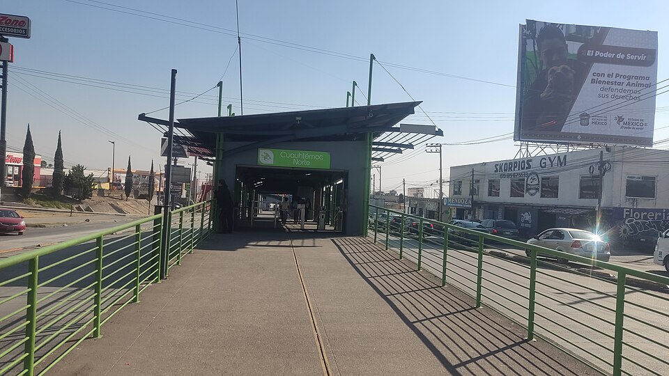File:Cuauhtémoc Norte (Mexibús L1) 1.jpg