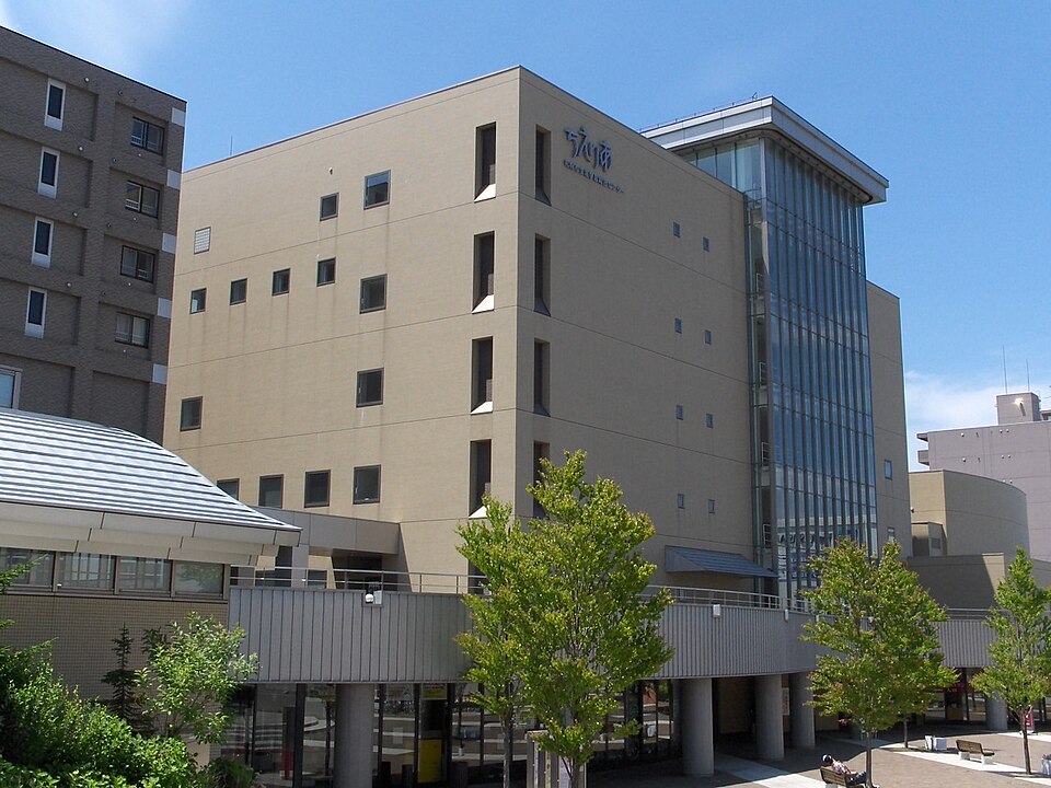 File:Sapporo Lifelong Learning Center Chieria.JPG