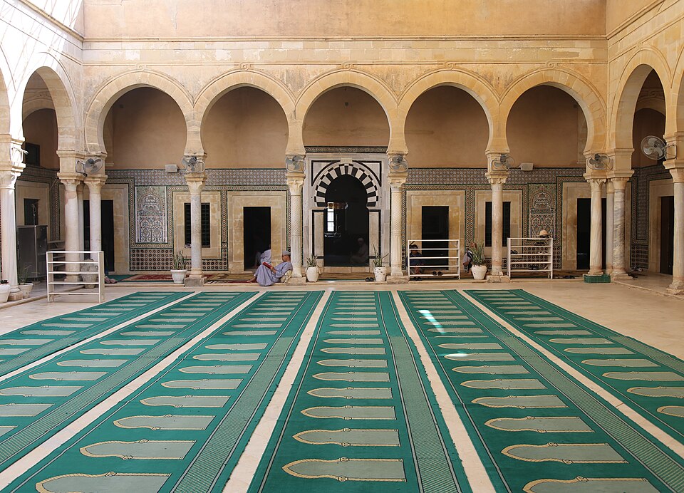 File:Tapis msque'e.JPG