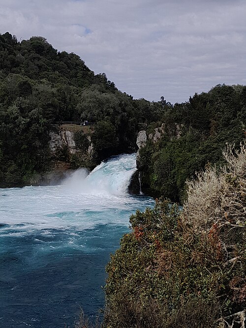 File:Taupo Huka Falls.jpg