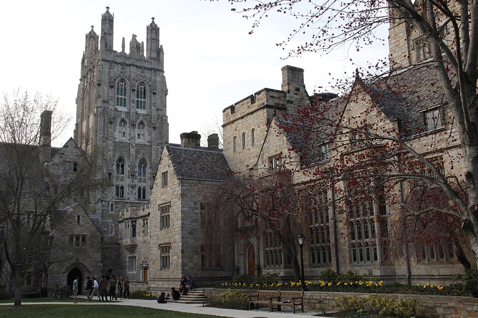 File:Wrexham Tower dusk.JPG