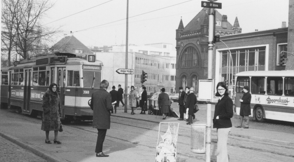 File:130-altona-cropped.GIF