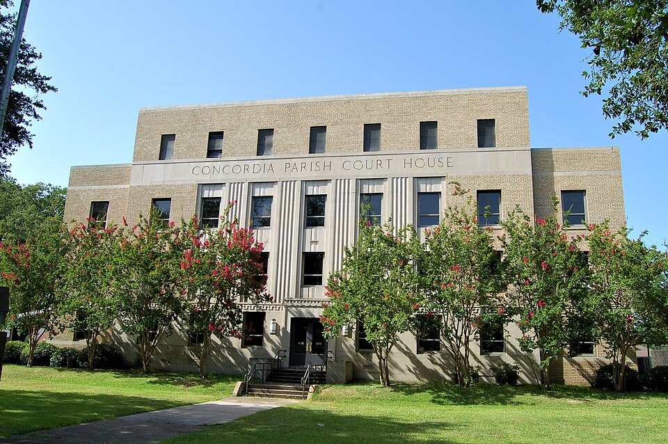 File:Concordia Courthouse.jpg