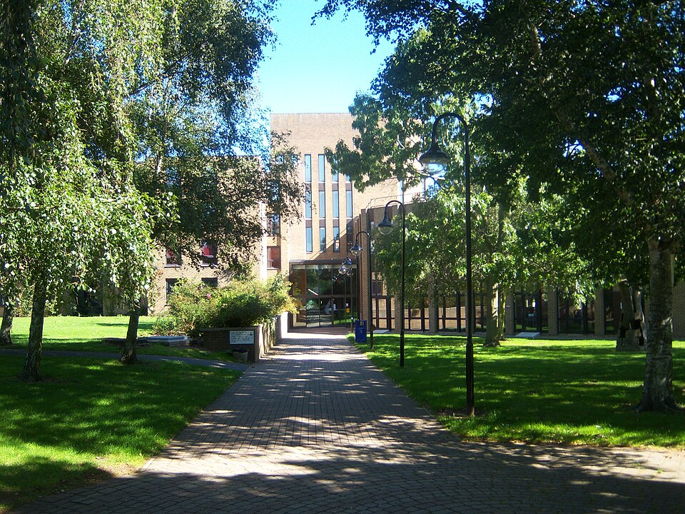 File:Darwin College - UKC.JPG