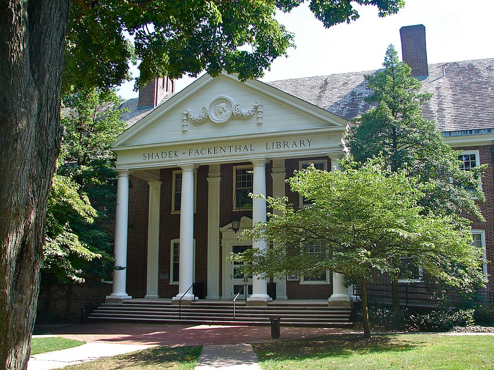 File:FnM Library Lancaster.jpg
