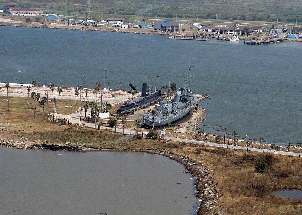File:Seawolf Park damage following Ike.jpg