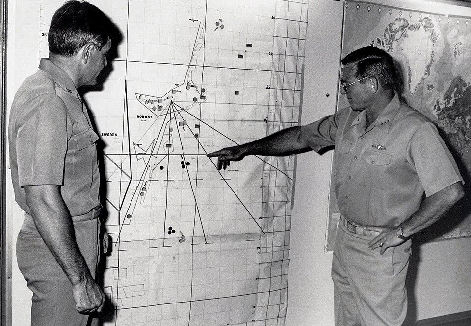 File:VADM Hank Mustin - COMSECFLT.jpg