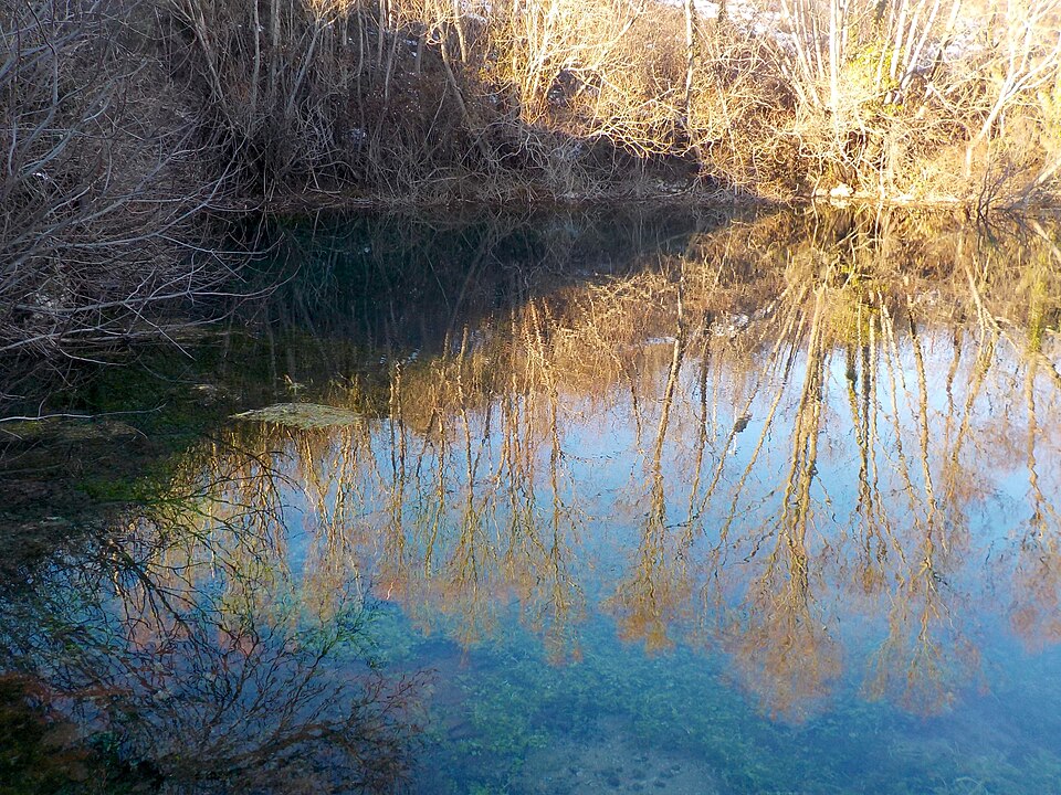 File:Vukovića jezero.jpg