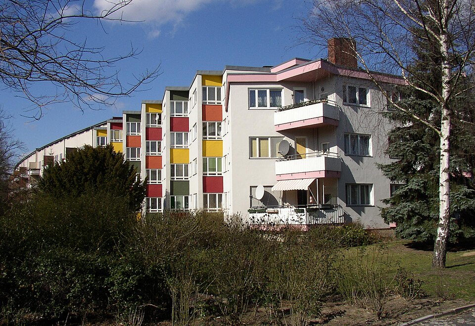 File:Berlin GS Siemensstadt Ostabschluss.jpg