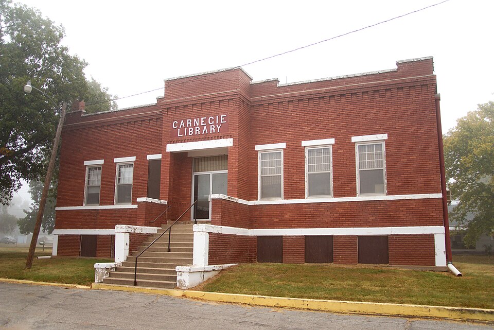 File:Caldwell KS Carnegie Library.jpg