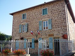 The town hall in Meaux-la-Montagne