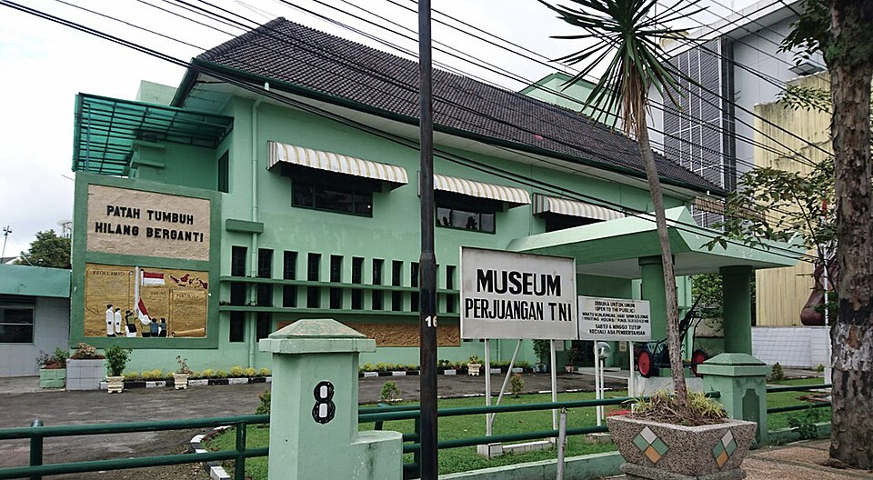 File:Museum Perjuangan TNI Medan.JPG