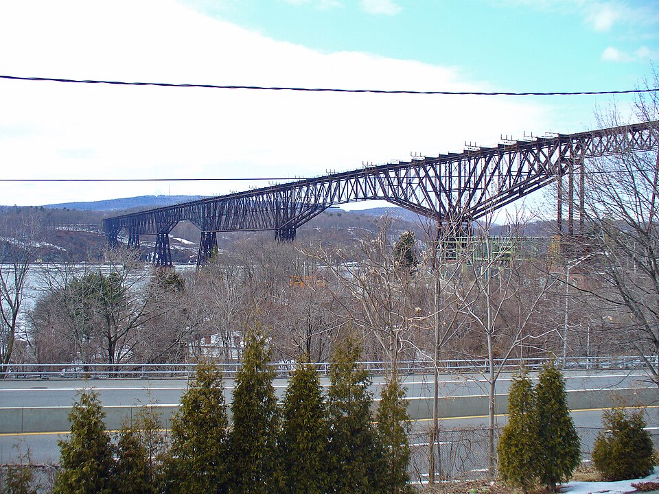File:Poughkeepsie Bridge by David Shankbone.jpg