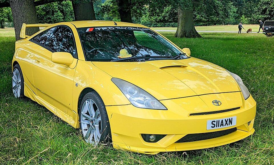 File:2005 Toyota Celica GT VVTL-i.jpg