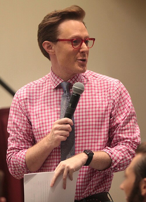 File:Clay Aiken Speaks 2016 Politicon.jpg
