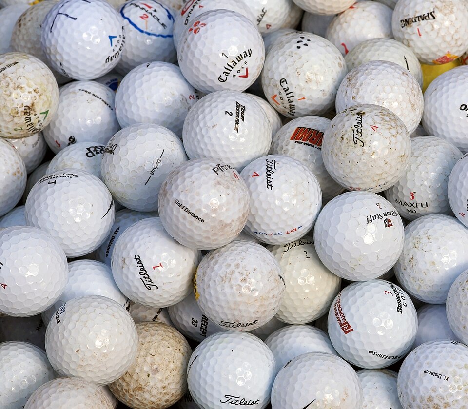 File:Golf balls kallerna.JPG