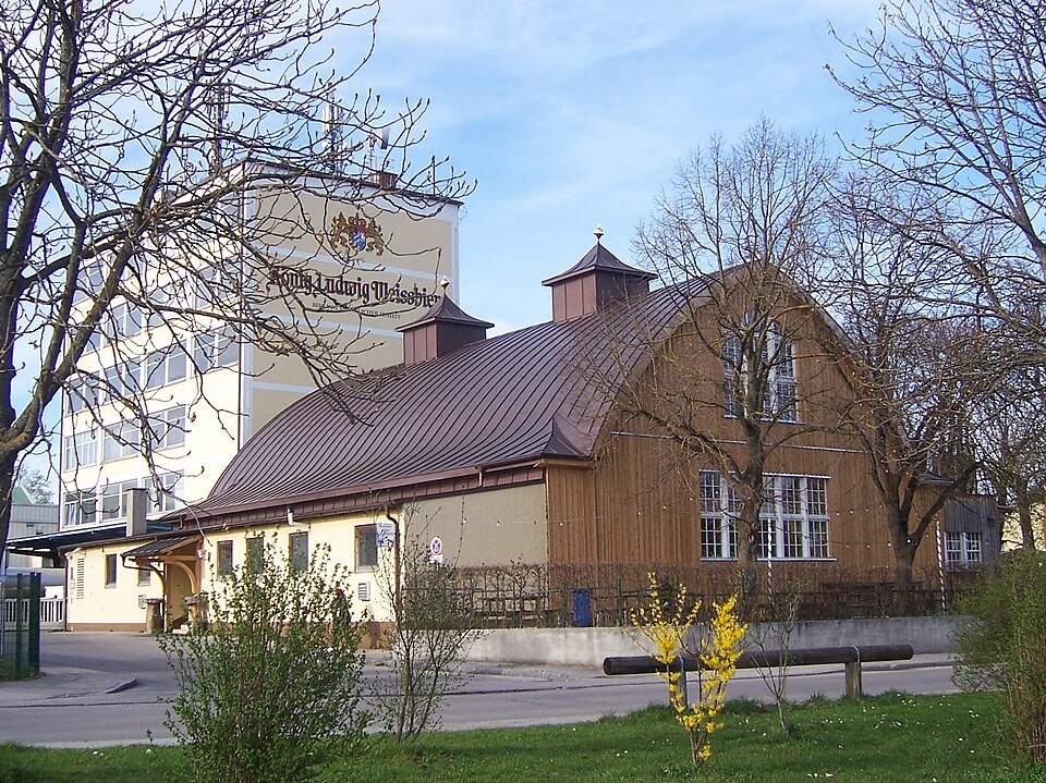 File:Marthabräuhalle 2011-04-03.jpg