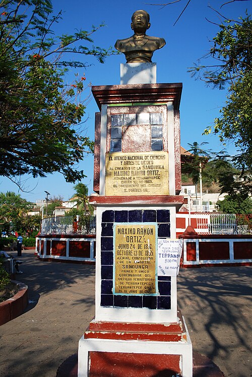 File:MonMaxRamonOrtiz.jpg