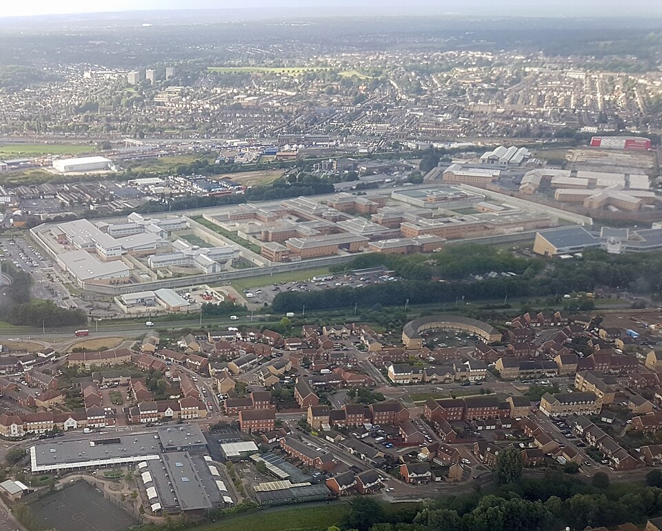 File:2017 Thamesmead aerial view 02.jpg