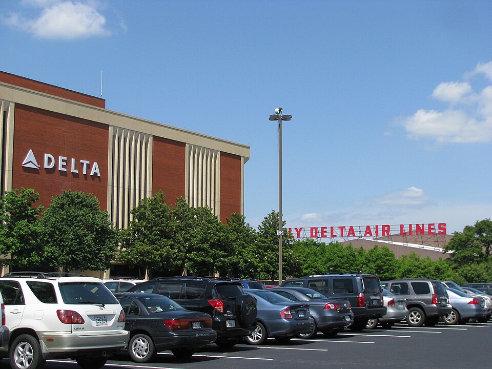 File:DeltaAirLinesHQAtlantaGA.jpg