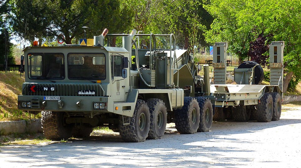 File:Kynos Aljaba 8x8 Ejército Español.JPG