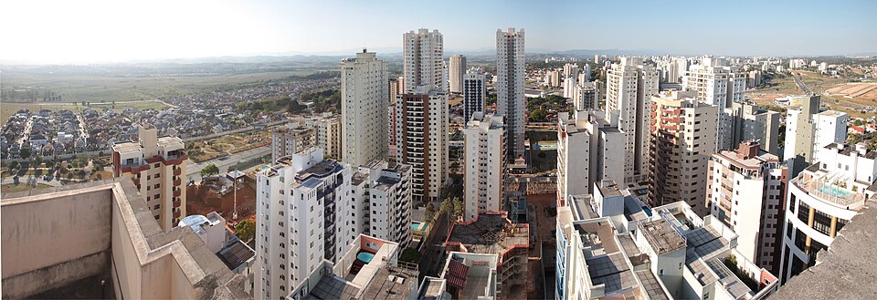 File:Le Classique - panoramio.jpg