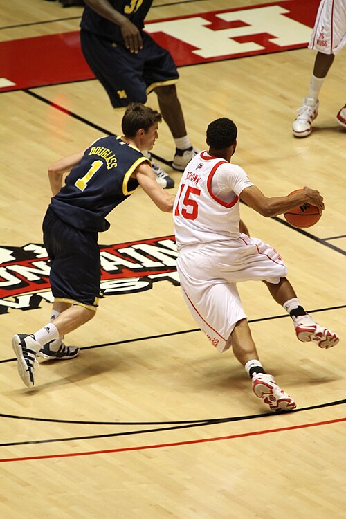 File:20091209 Stu Douglass defending.jpg