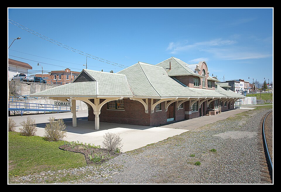 File:Cobalt Railway Station (7183628624).jpg