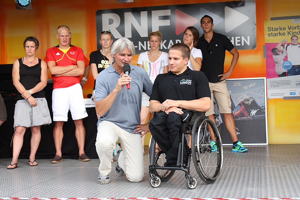 File:MArc Schuh.jpg