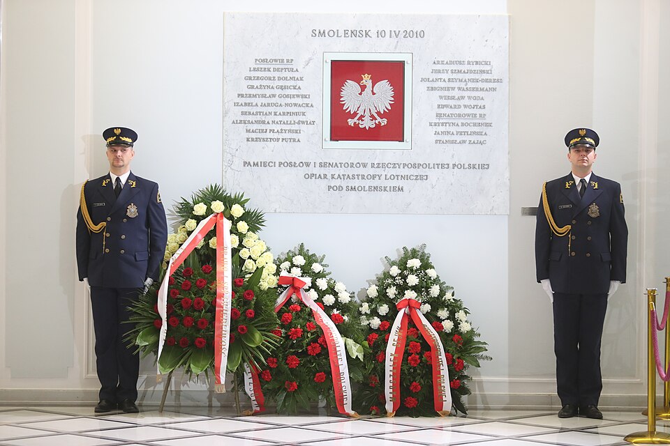 File:Obchody 7 rocznicy katastrofy smoleńskiej (2).jpg