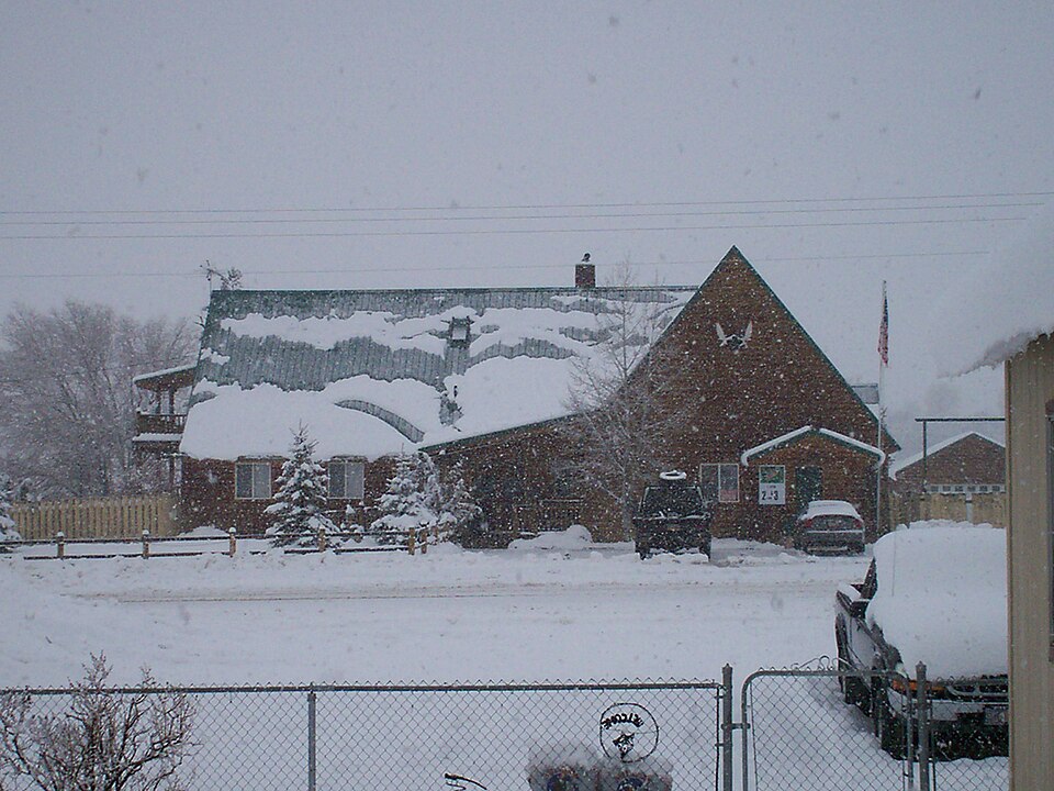 File:Rock Creek Store Winter.JPG