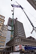 103 Colmore Row, Birmingham - installation of demolition tower crane 03
