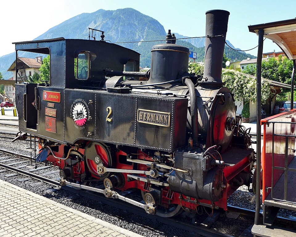 File:Achenseebahn 2, Jenbach, 2014 (08).JPG
