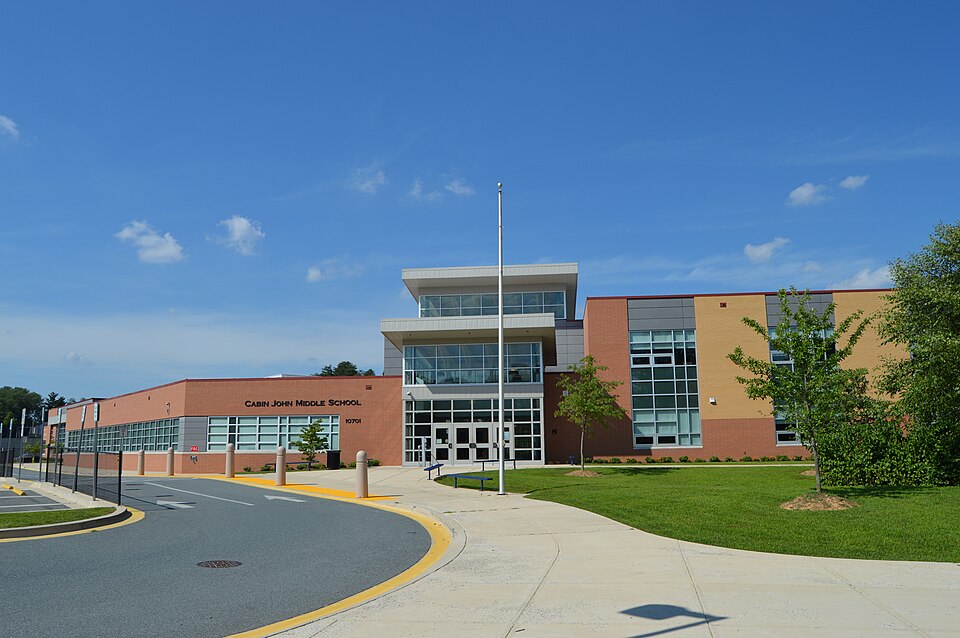 File:Cabin John Middle School.JPG