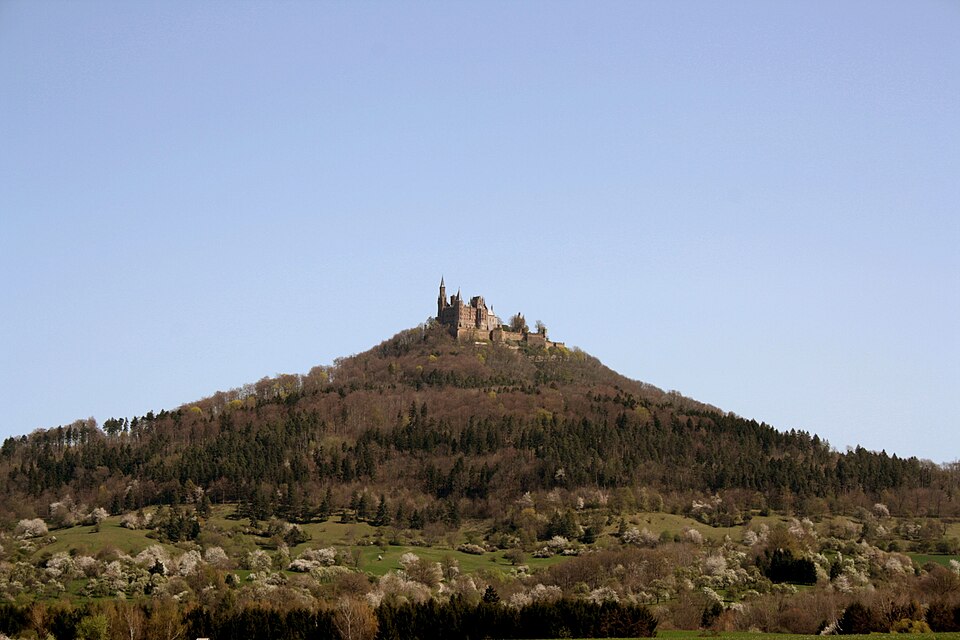 File:Hohenzollern castle 1.JPG