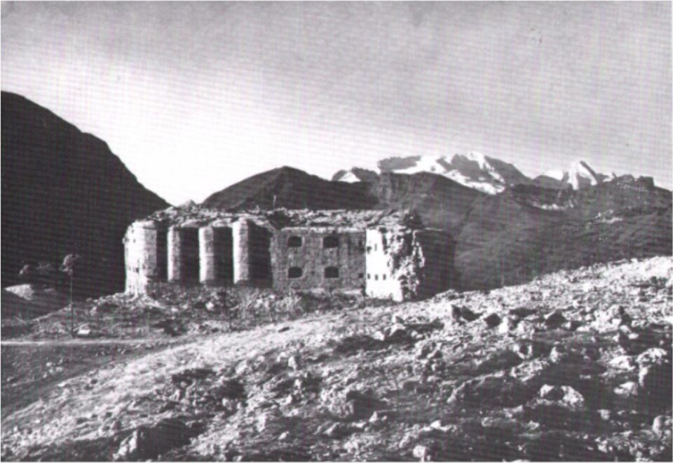 File:Werk Tre Sassi.jpg