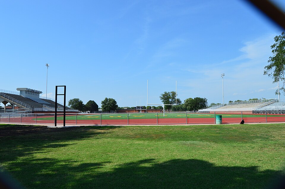 File:Salina Stadium.JPG