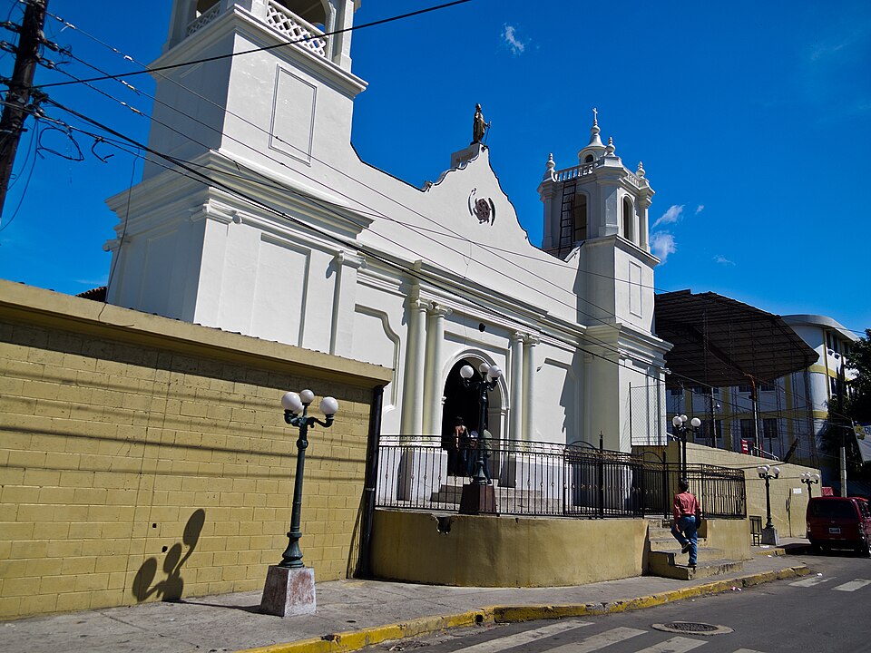 File:Apopa El Salvador Cathedral 2012.jpg
