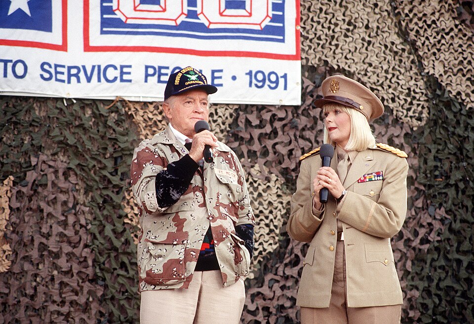File:Bob Hope and Ann Jillian.jpg