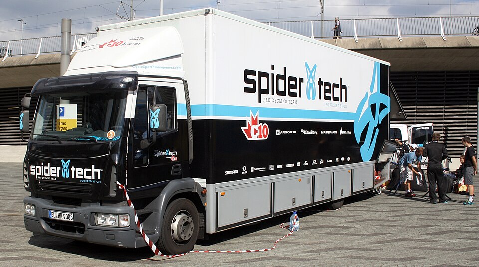 File:WPC 2012f Spidertech truck.jpg