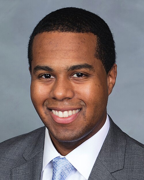 File:Chaz Beasley portrait.jpg