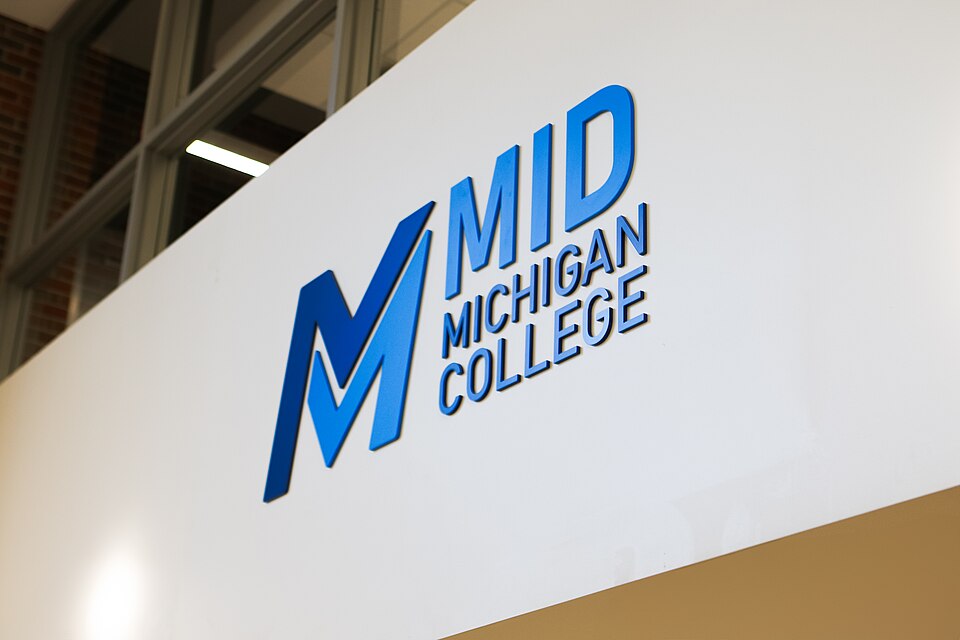 File:Mid Michigan College Logo.jpg