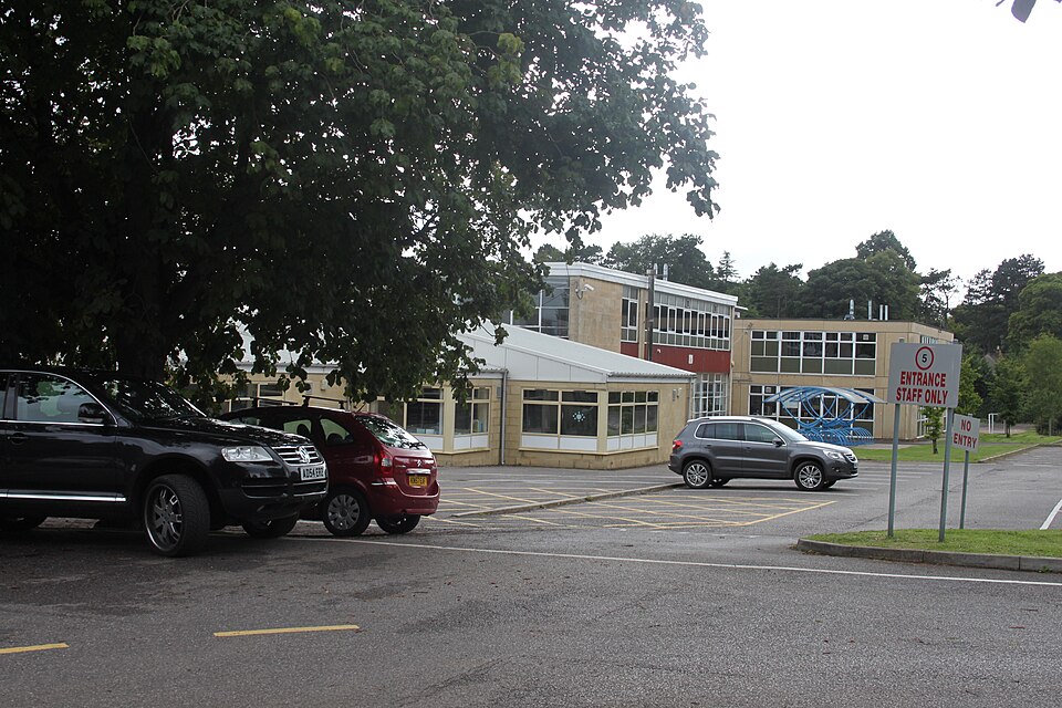 File:Ralph Allen School.JPG