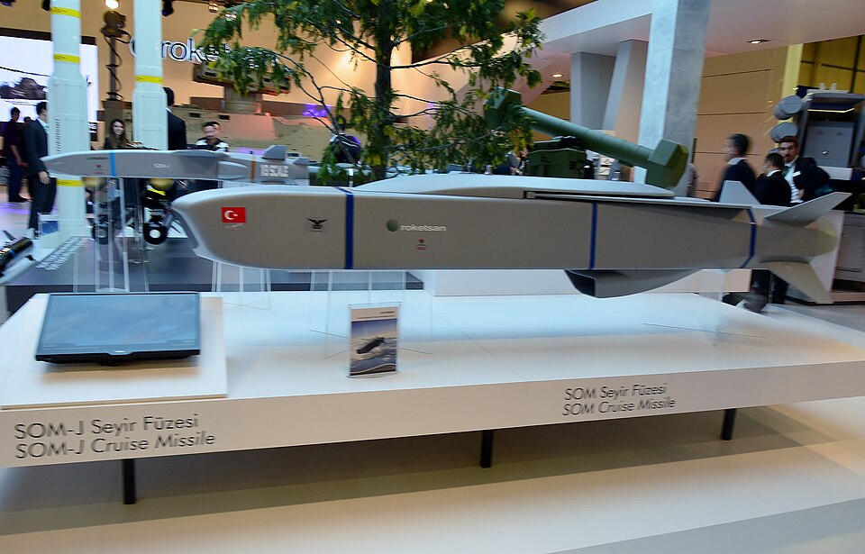 File:RoketsanIDEF2015 (11).JPG