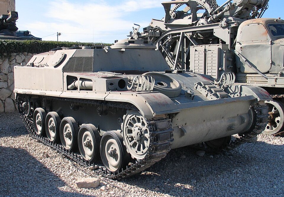 File:AMX-VCI-latrun-2.jpg