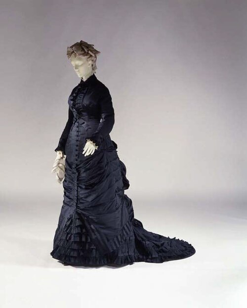 File:Afternoon dress MET 1975.227.4.jpeg