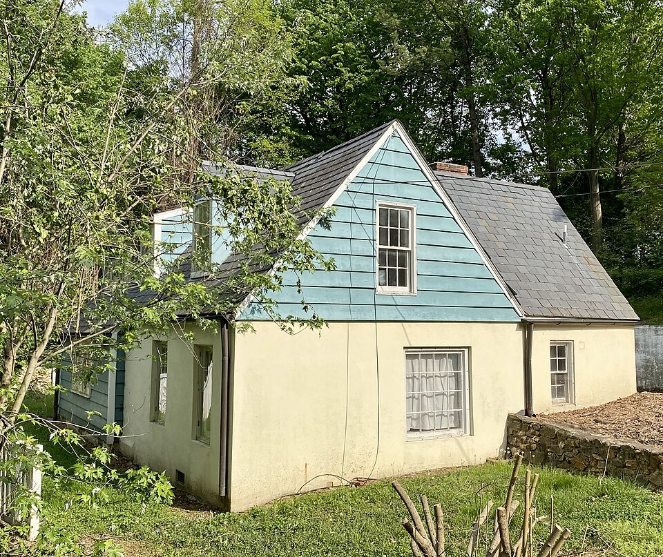 File:Green Spring spring house.jpg