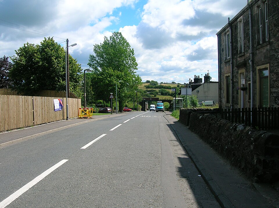 File:Barmillmainstreet.JPG