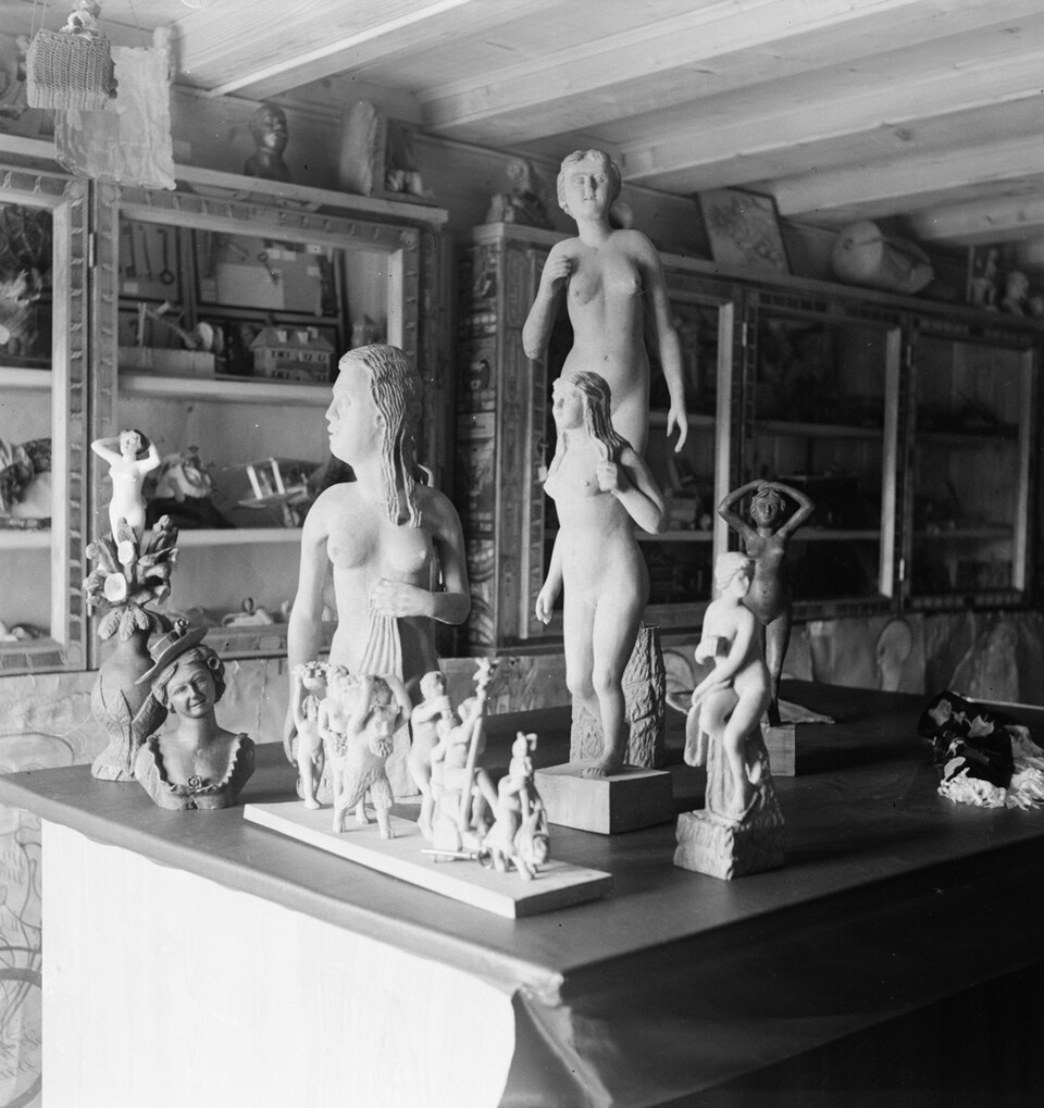 File:Blick in das Psychiatrie-Museum Bern.jpg