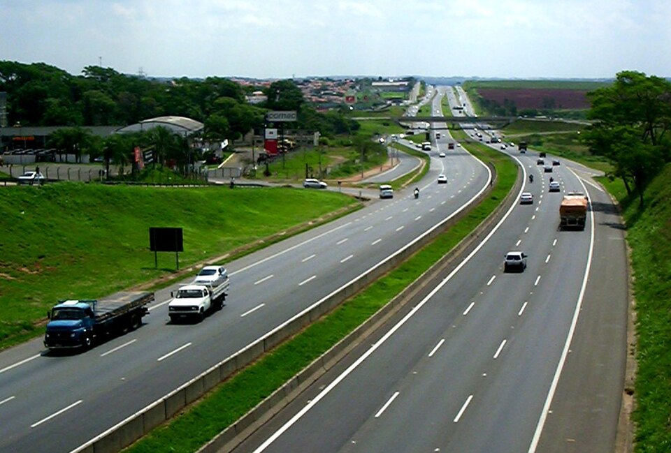 File:Dom-pedro-km145.jpg